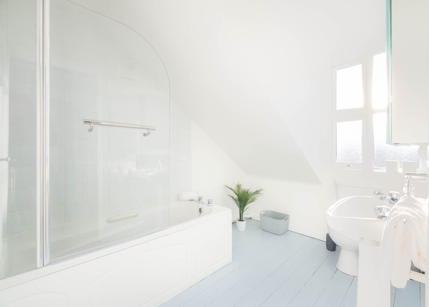 Modern Canal View Home, In City Centre, Sleeps 8 กัลเวย์ ภายนอก รูปภาพ